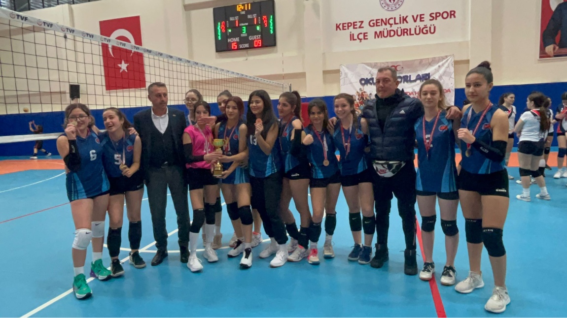 Kız Voleybol Takımımız Antalya Birincisi Olarak Şampiyon Oldu